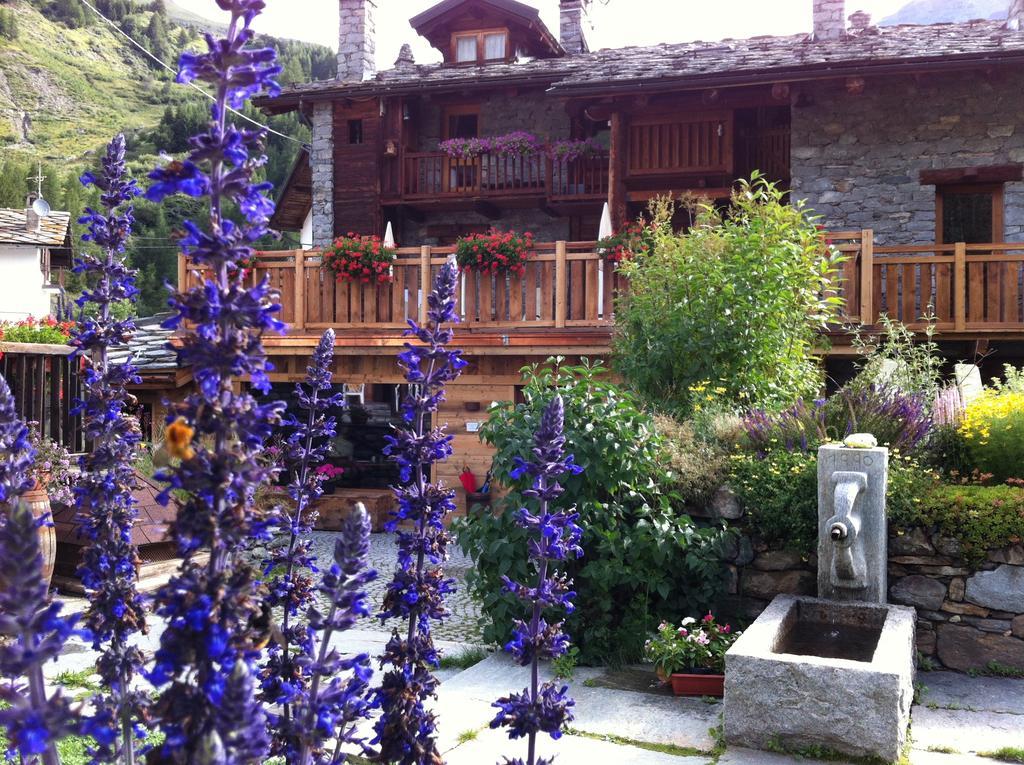 Bed & Breakfast Les Trompeurs Chez Odette Cogne